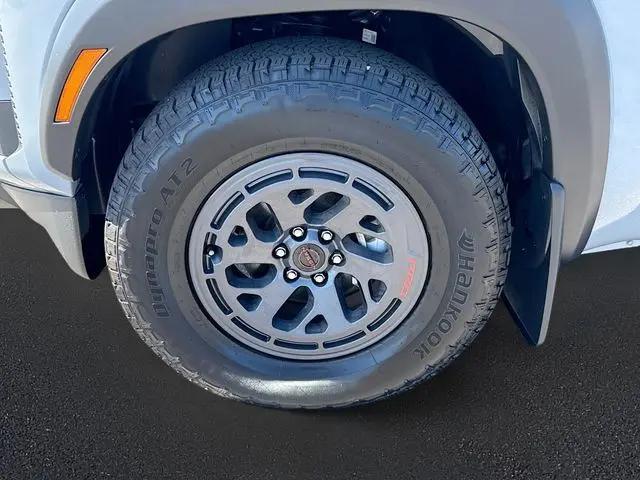 2025 Nissan Frontier Crew Cab PRO-X 4x2