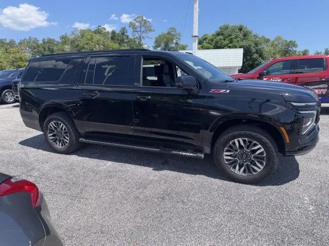 2025 Chevrolet Suburban 4WD Z71