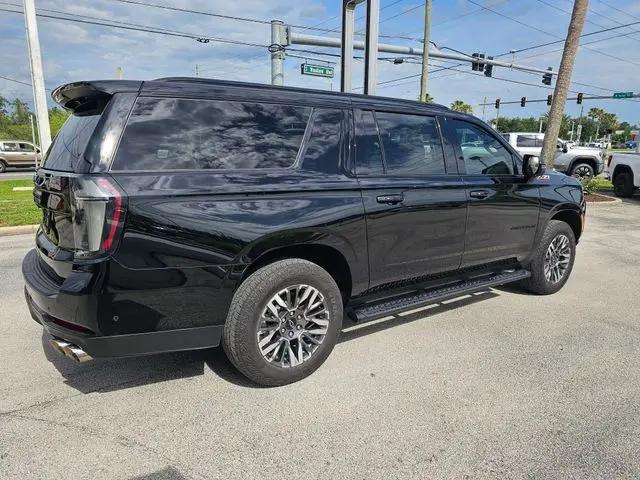 2025 Chevrolet Suburban 4WD Z71