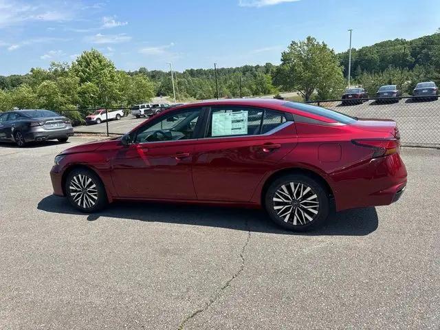 2026 Nissan Altima SV FWD