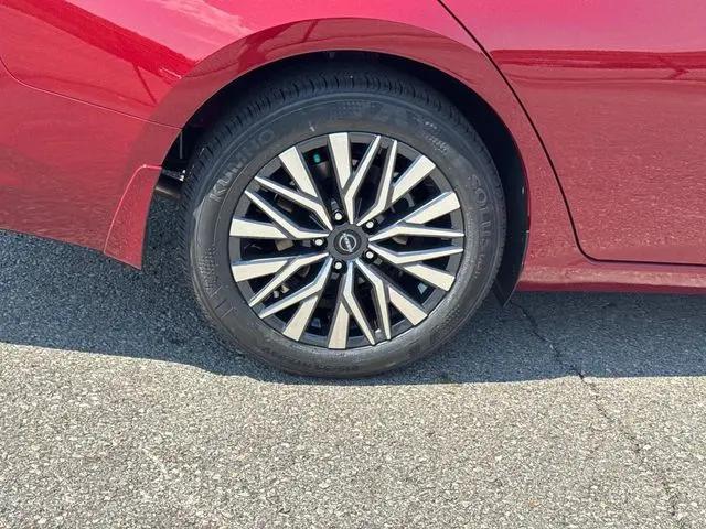 2026 Nissan Altima SV FWD