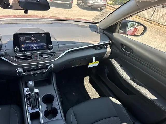 2026 Nissan Altima SV FWD