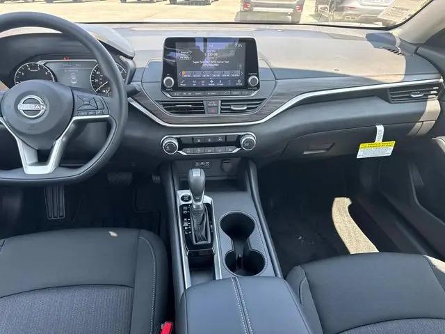 2026 Nissan Altima SV FWD