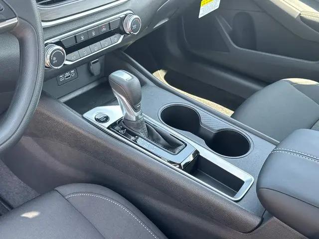 2026 Nissan Altima SV FWD