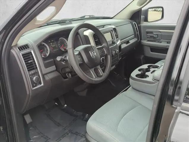2019 Ram 1500 Classic SLT Crew Cab 4x4 6'4" Box