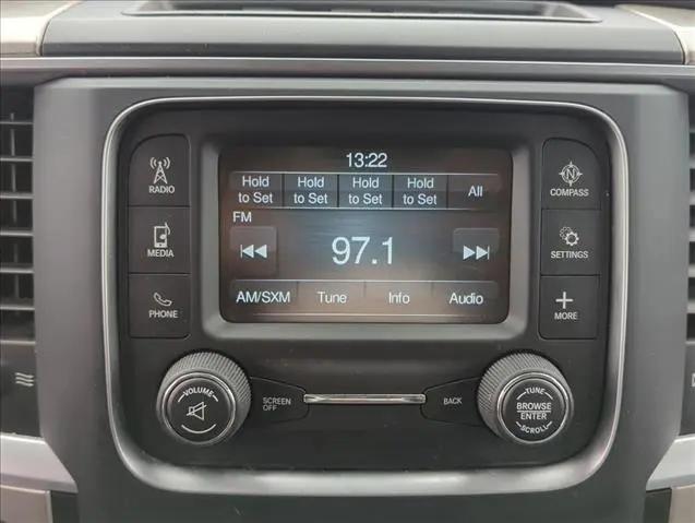 2019 Ram 1500 Classic SLT Crew Cab 4x4 6'4" Box