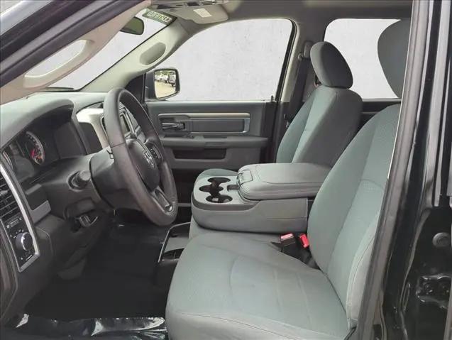2019 Ram 1500 Classic SLT Crew Cab 4x4 6'4" Box