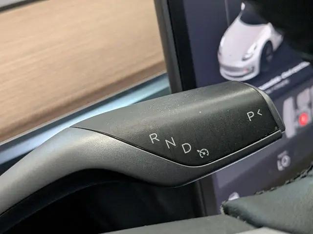 2022 Tesla Model 3 Rear-Wheel Drive