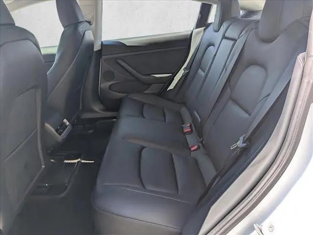 2022 Tesla Model 3 Rear-Wheel Drive