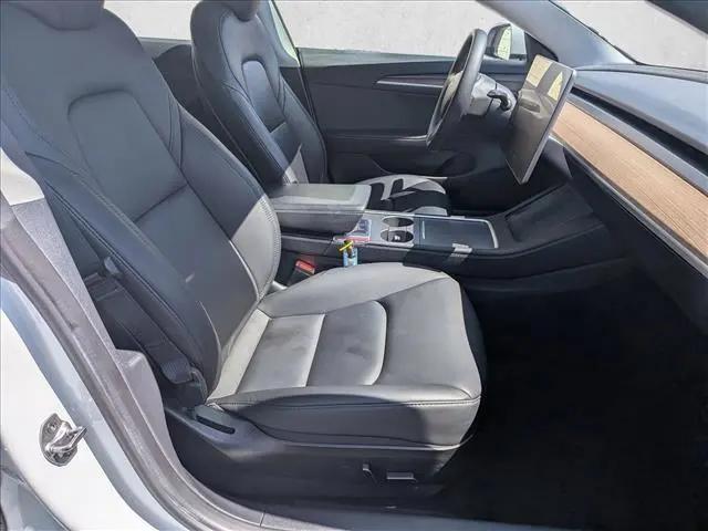 2022 Tesla Model 3 Rear-Wheel Drive