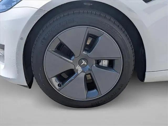 2022 Tesla Model 3 Rear-Wheel Drive