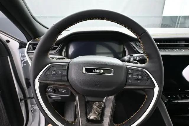2026 Jeep Grand Cherokee 85th Anniversary Edition