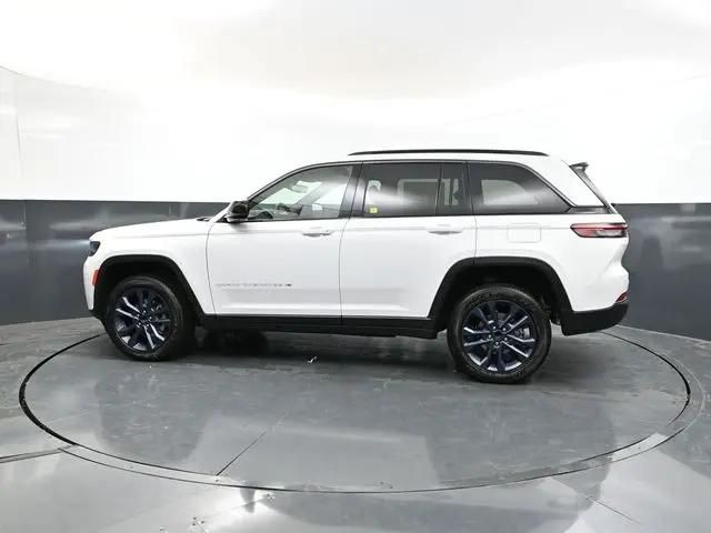 2026 Jeep Grand Cherokee 85th Anniversary Edition