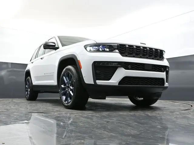 2026 Jeep Grand Cherokee 85th Anniversary Edition