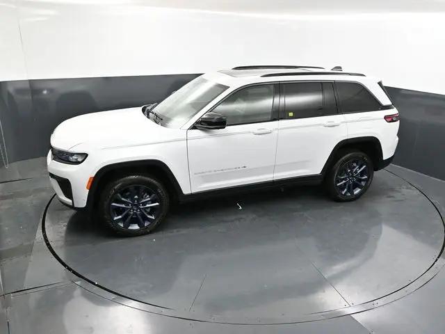2026 Jeep Grand Cherokee 85th Anniversary Edition