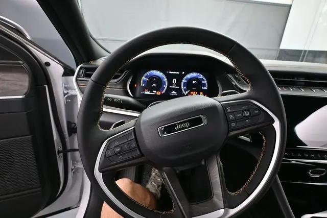 2026 Jeep Grand Cherokee 85th Anniversary Edition