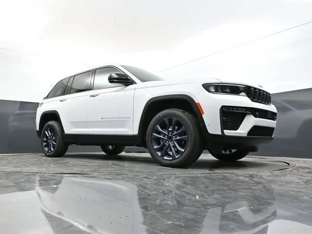 2026 Jeep Grand Cherokee 85th Anniversary Edition