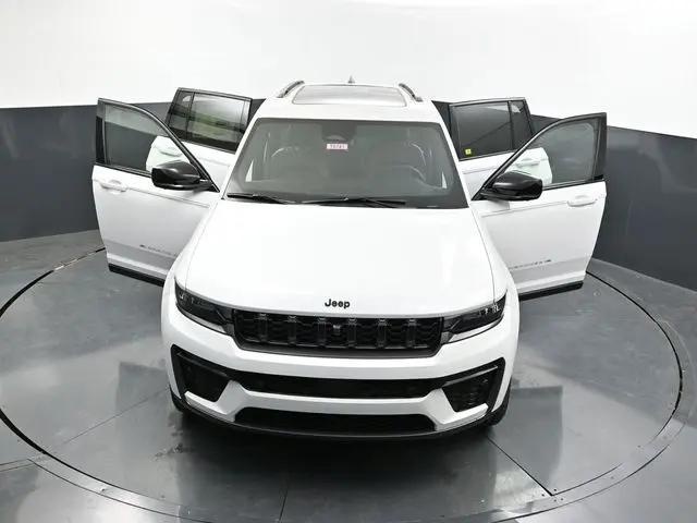 2026 Jeep Grand Cherokee 85th Anniversary Edition