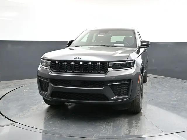 2026 Jeep Grand Cherokee Altitude 4x4