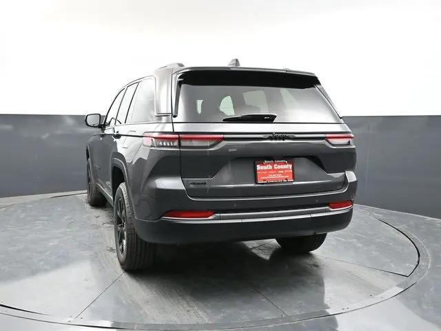 2026 Jeep Grand Cherokee Altitude 4x4