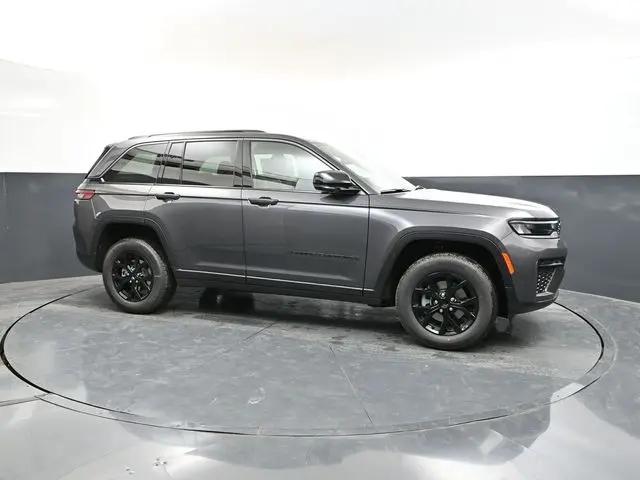 2026 Jeep Grand Cherokee Altitude 4x4