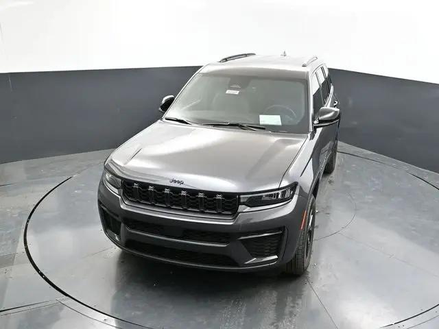 2026 Jeep Grand Cherokee Altitude 4x4