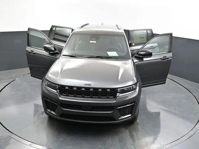 2026 Jeep Grand Cherokee Altitude 4x4
