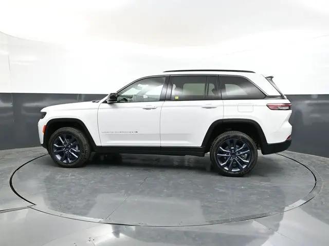 2026 Jeep Grand Cherokee 85th Anniversary Edition