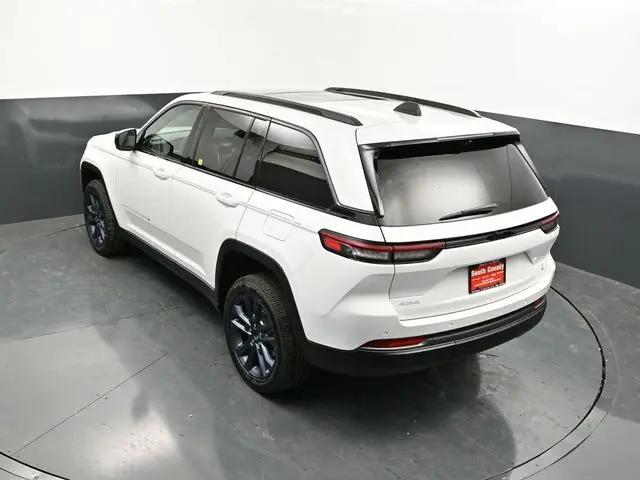 2026 Jeep Grand Cherokee 85th Anniversary Edition