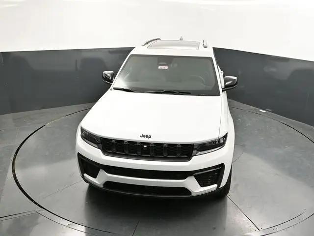 2026 Jeep Grand Cherokee 85th Anniversary Edition