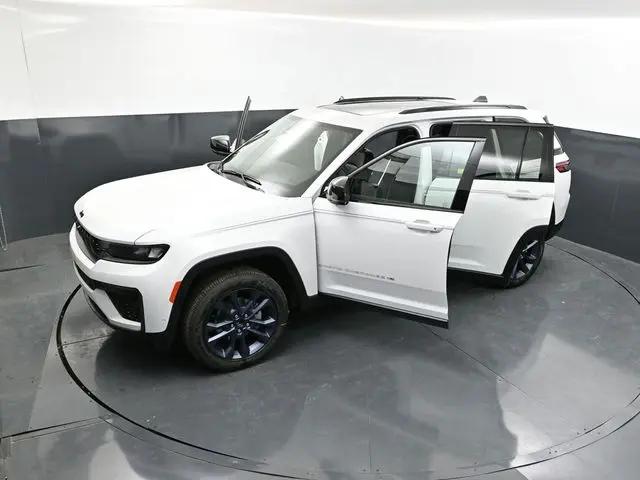 2026 Jeep Grand Cherokee 85th Anniversary Edition