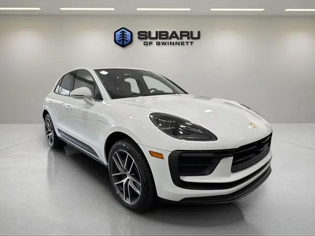 2025 Porsche Macan Macan