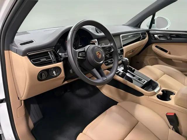 2025 Porsche Macan Macan