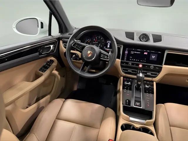 2025 Porsche Macan Macan