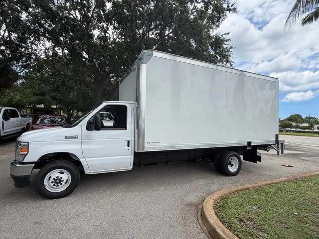 2027 Ford E-Series Cutaway E-350