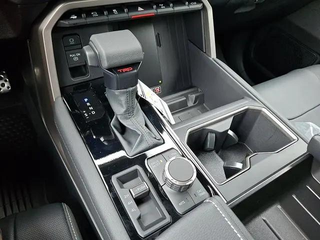 2026 Toyota Tundra Limited CrewMax 5.5' Bed
