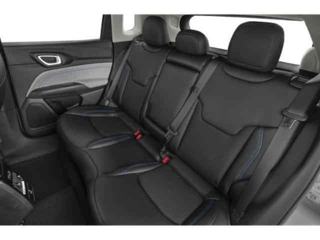 2023 Jeep Compass Latitude Lux FWD