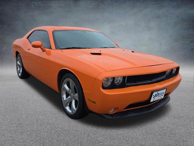 2014 Dodge Challenger SXT Plus