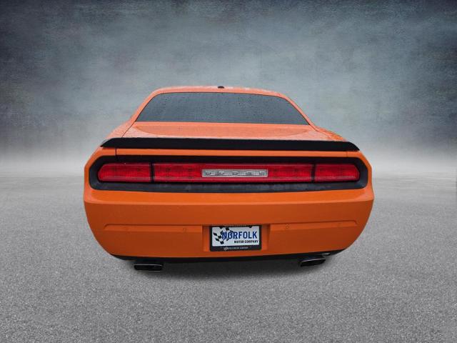 2014 Dodge Challenger SXT Plus