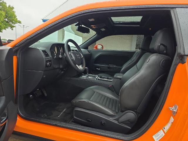 2014 Dodge Challenger SXT Plus