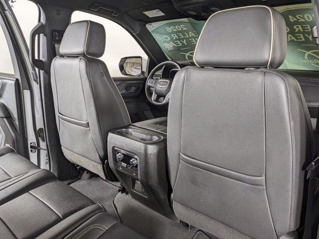 2023 GMC Yukon 4WD SLT