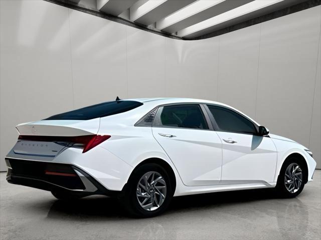 2025 Hyundai Elantra Hybrid Blue