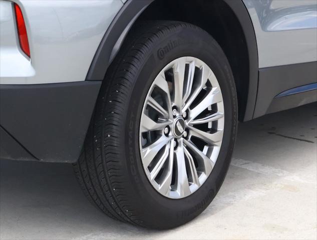 2025 Cadillac XT4 FWD Premium Luxury