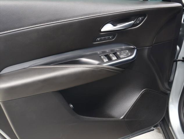 2025 Cadillac XT4 FWD Premium Luxury