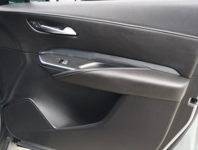 2025 Cadillac XT4 FWD Premium Luxury