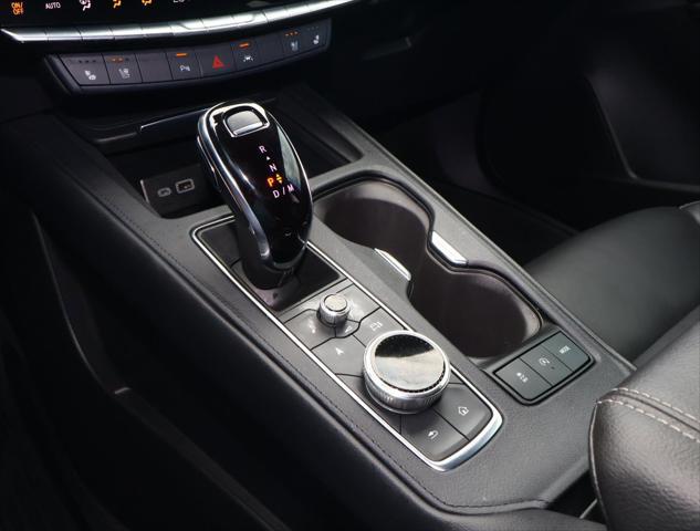 2025 Cadillac XT4 FWD Premium Luxury