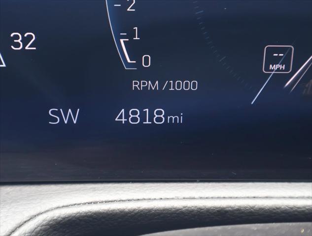 2025 Cadillac XT4 FWD Premium Luxury