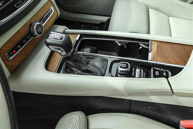 2019 Volvo XC90 T6 Inscription