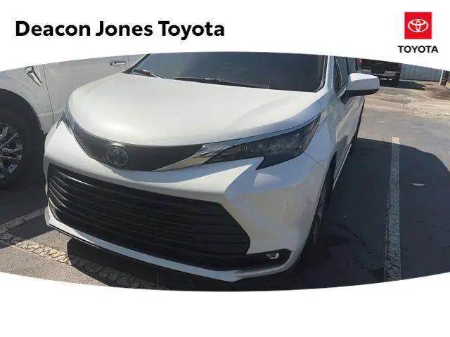 2025 Toyota Sienna XLE for sale in Clinton, NC