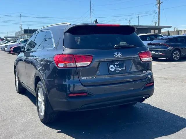 2017 Kia Sorento 2.4L LX